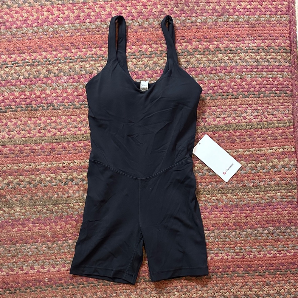NWT BLACK ALIGN NULU BODYSUIT 6”